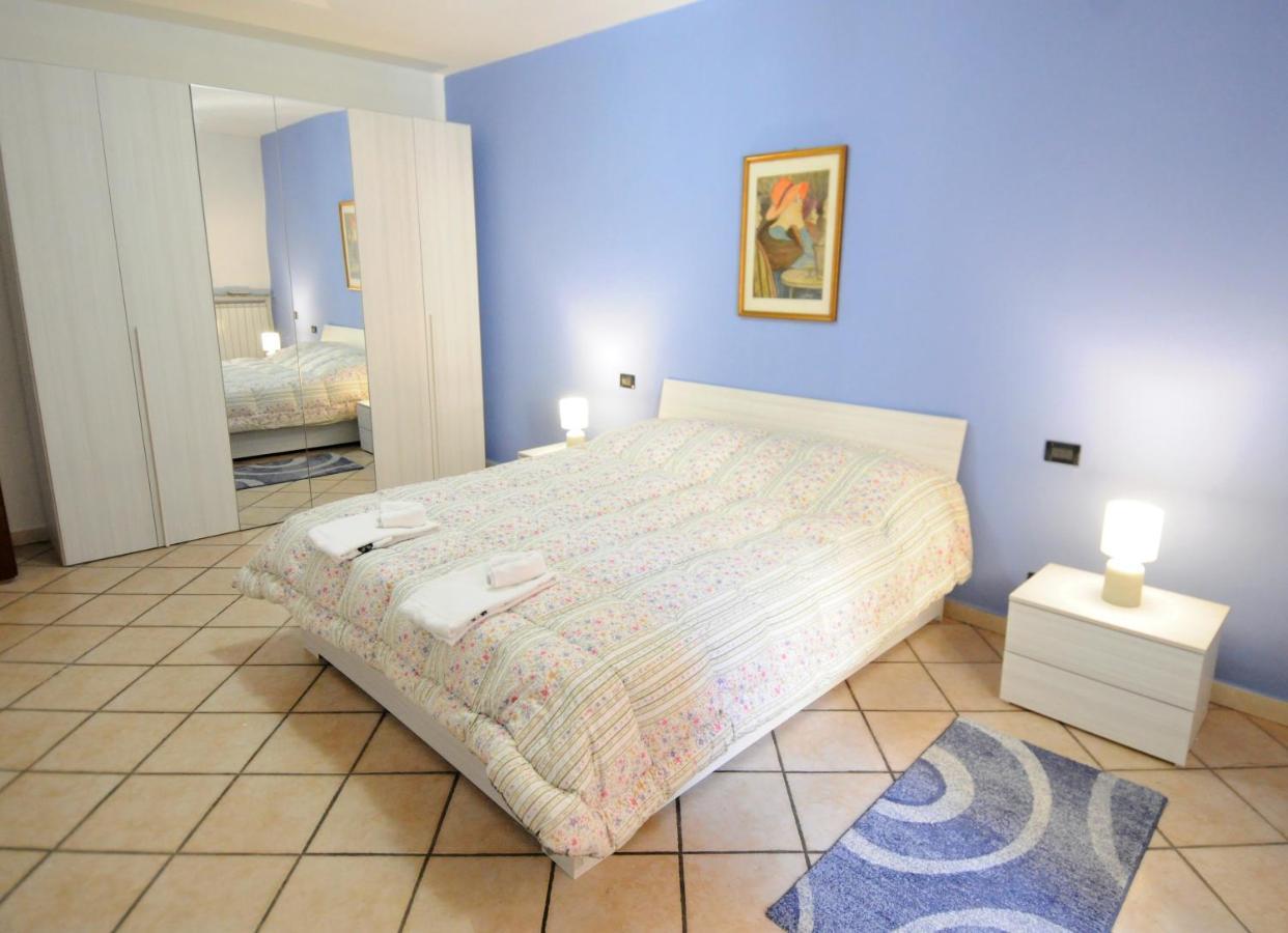 St. George Apartment Lovere Bagian luar foto