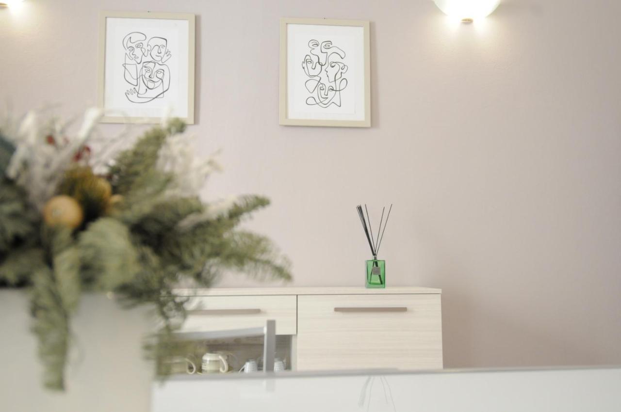 St. George Apartment Lovere Bagian luar foto